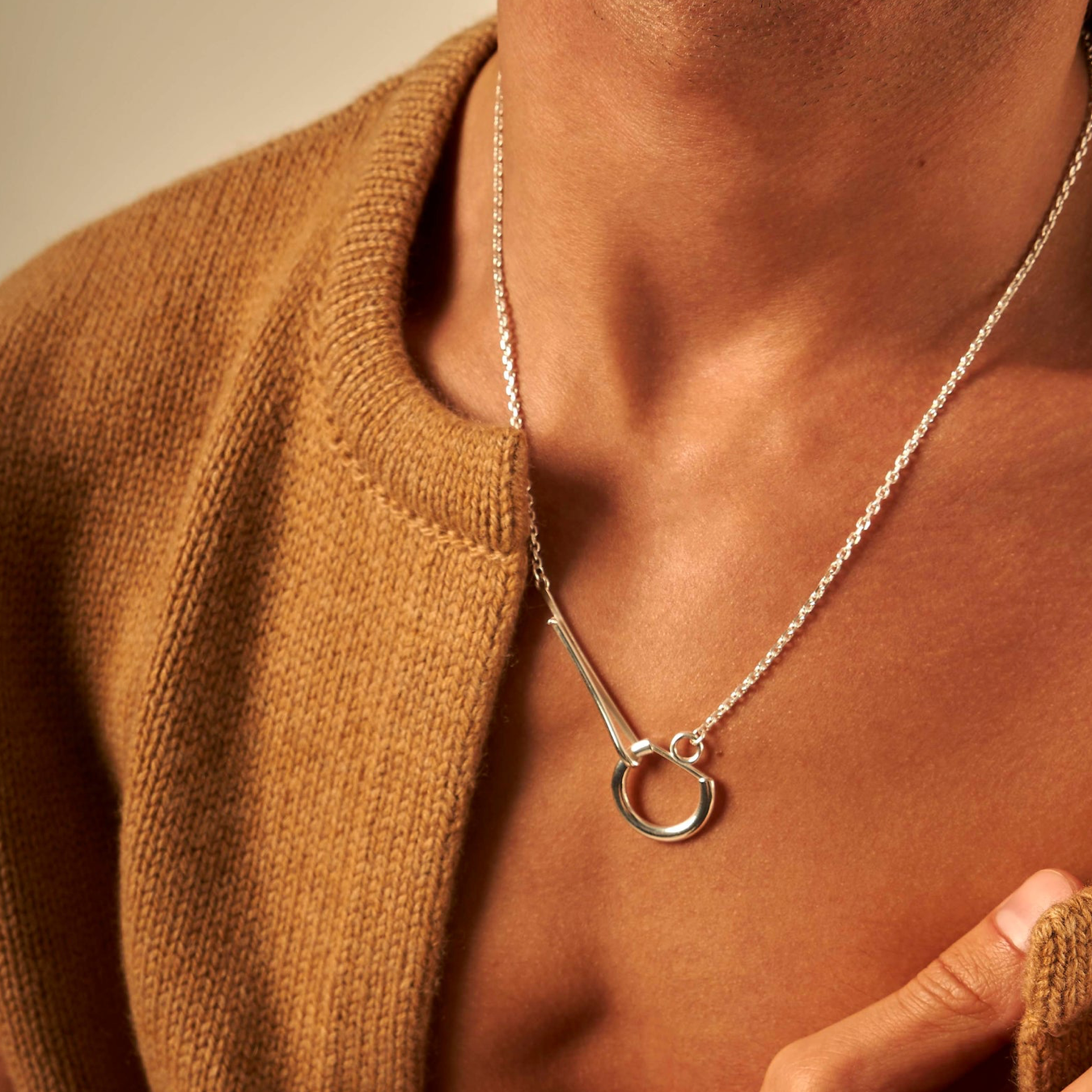 Le collier gousset argent